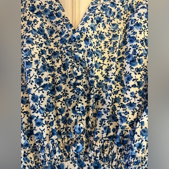 Gal meets glam Aurora - Picture 14 of 15